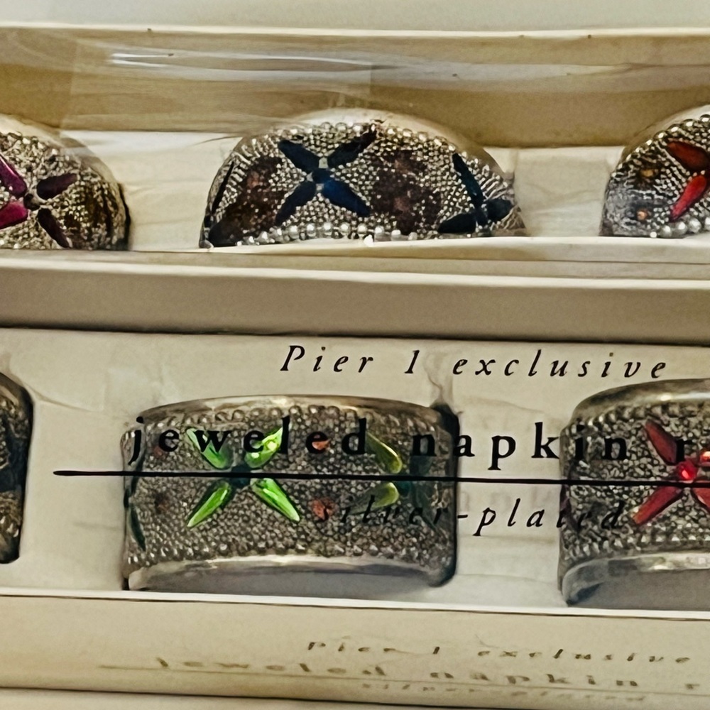 NWT Pier 1 Jeweled Silver Plated Napkin Rings ~ Eight (8)